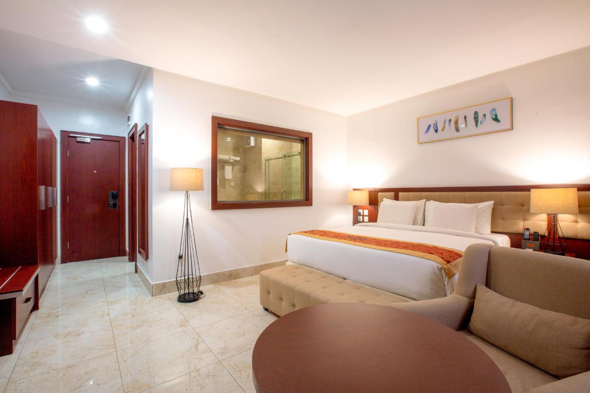 אבוג'ה Johnwood Hotel By Bolton מראה חיצוני תמונה